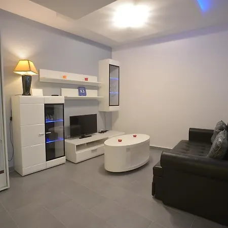 Hermes Apartment